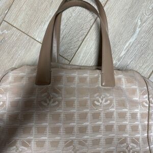 Chanel tote